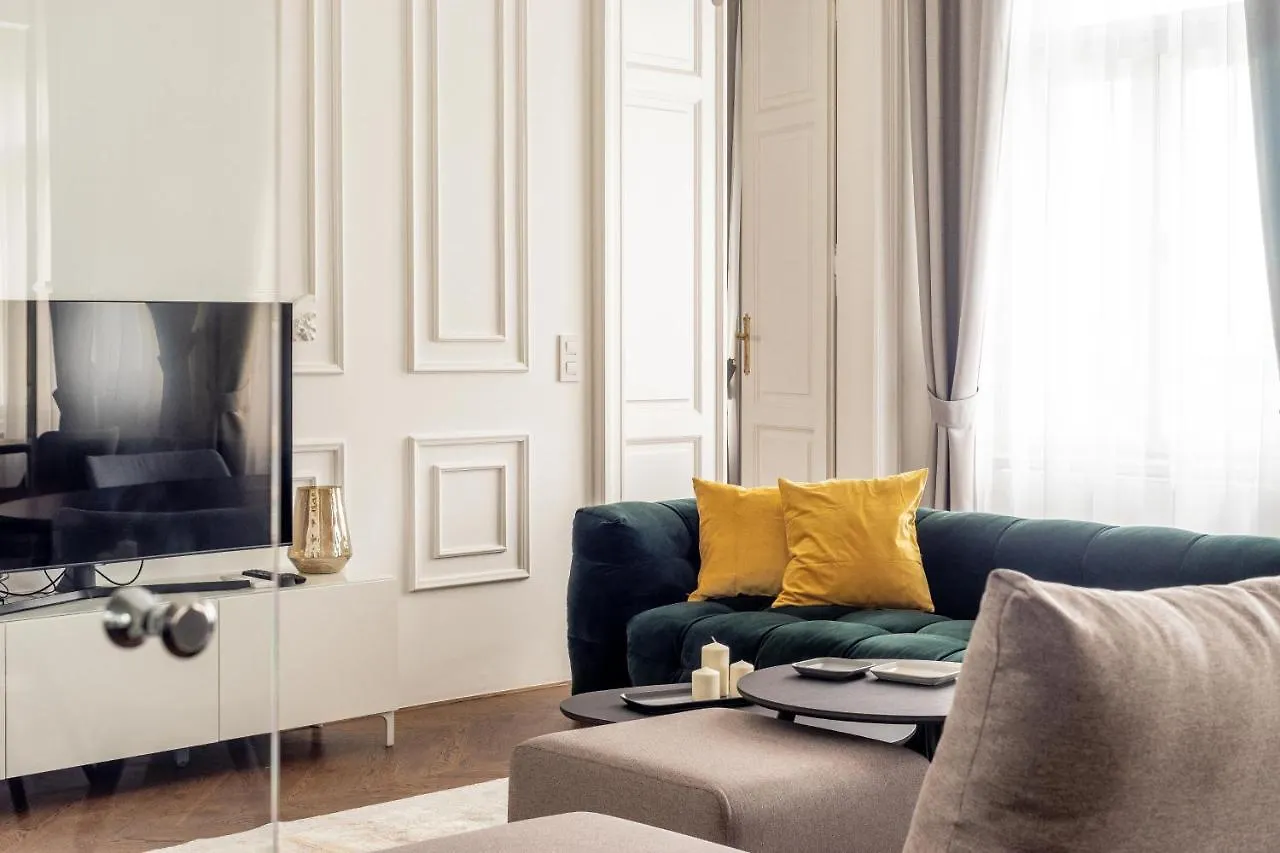 Riverside Residence Budapest Apartment