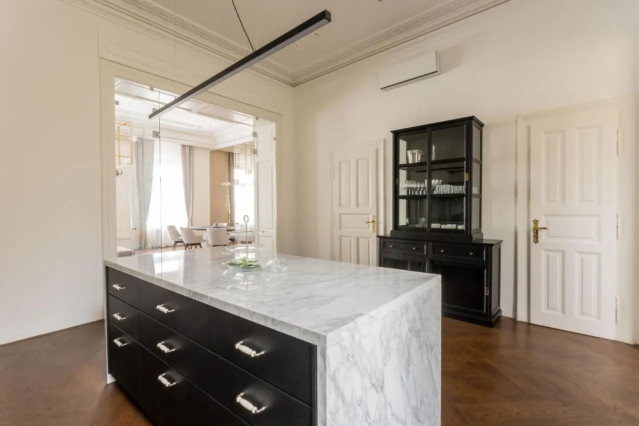 Riverside Residence Budapest 0*,  Hungary